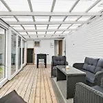 Cozy In With Wifi بيت للعطل