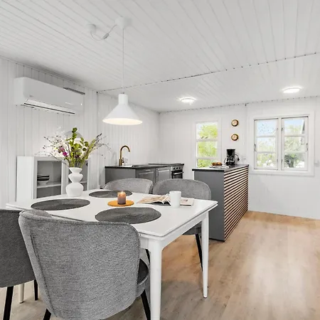 Cozy In With Wifi Holiday home